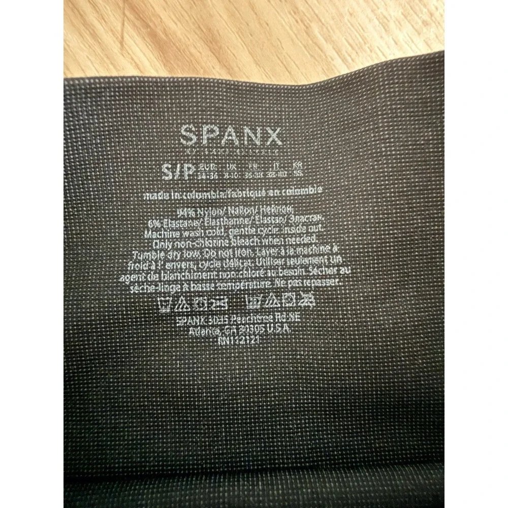 SPANX Look‎ at Me Now Seamless Black Moto Leggings Women's Small EUC